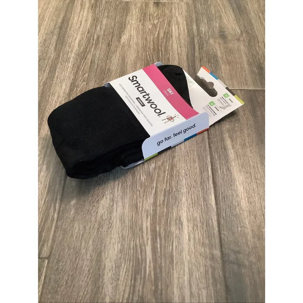 Smartwool Unisex Medium Black Ski Zero Cushion Merino Over The Calf Socks A20-4